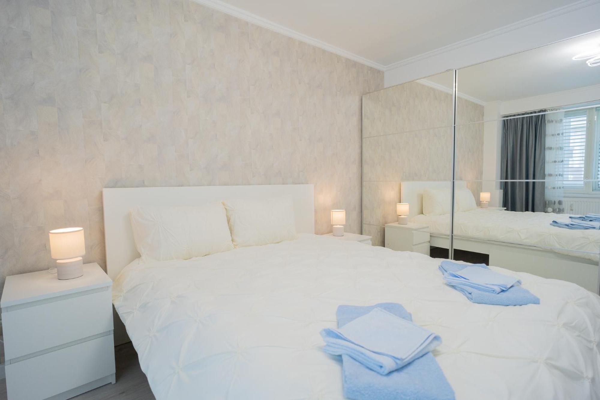 Luxury 2Br On Decebal Avenue Apartment Bucureşti Ngoại thất bức ảnh